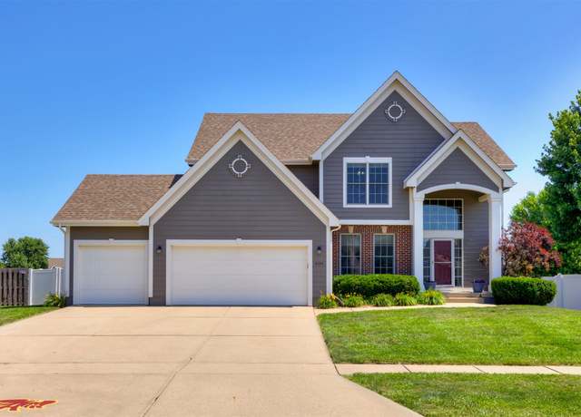 Property at 4104 SW 2nd St, Ankeny, IA 50023, 4 beds, 3 baths