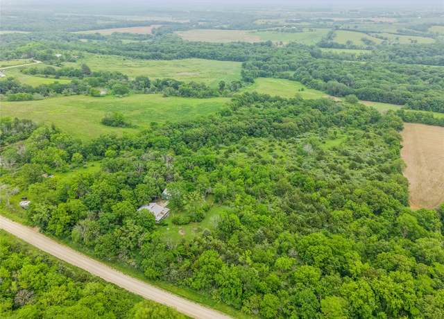 Property at 1864 40th Pl, Melcher-dallas, IA 50062, 2 beds, 1 bath