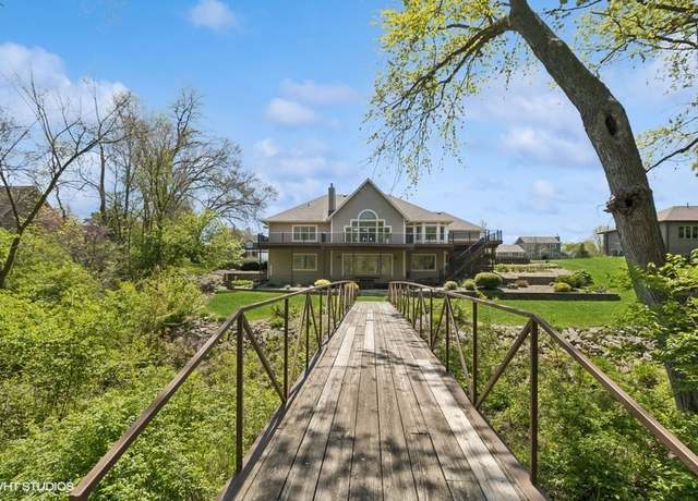 Property at 2734 NE 96th Pl, Ankeny, IA 50021, 5 beds, 3 baths