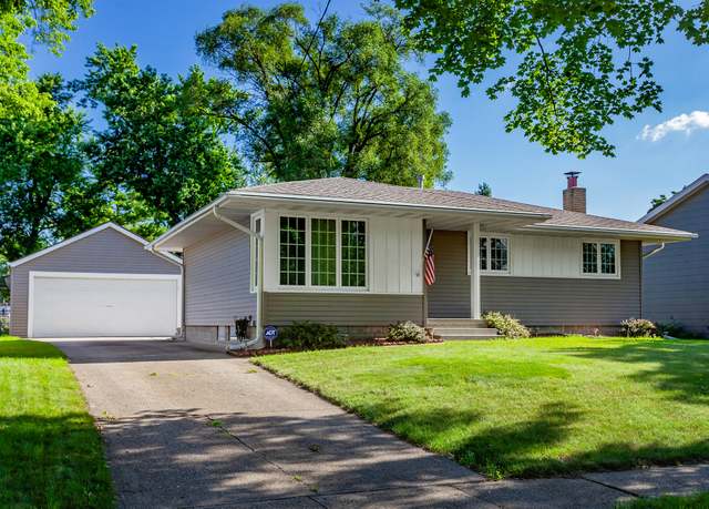 Property at 1022 Trisha Ave, Des Moines, IA 50313, 3 beds, 1 bath