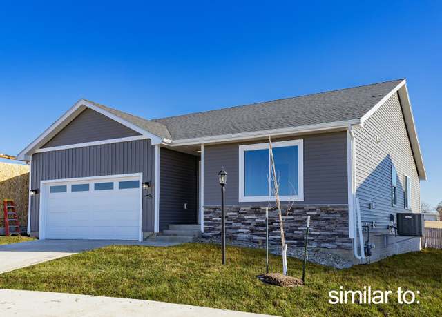 Property at 5538 167th St, Urbandale, IA 50323, 3 beds, 2 baths
