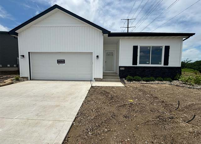 Property at 5538 167th St, Urbandale, IA 50323, 3 beds, 2 baths