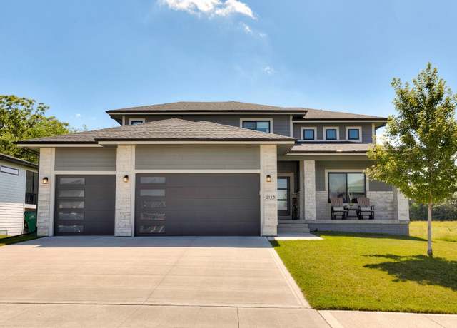 Property at 2113 NE Heritage Dr, Grimes, IA 50111, 6 beds, 3.5 baths