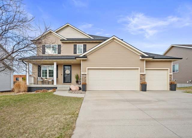 Property at 2612 NW Morningside Dr, Grimes, IA 50111, 4 beds, 3.5 baths