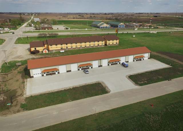 Property at 606 Stagecoach Rd Ave, Grinnell, IA 50112