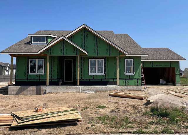 Property at 408 SW 18th St, Ankeny, IA 50023, 4 beds, 3.5 baths