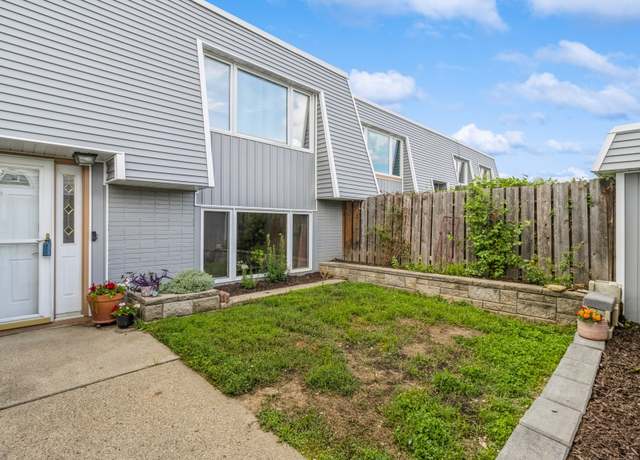 Property at 6750 School St #1013, Windsor Heights, IA 50324, 2 beds, 1.5 baths