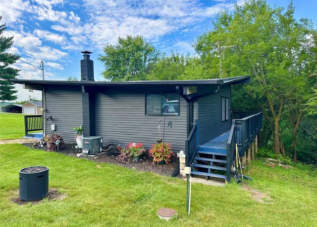 Property at 1308 Holiday Lane Ln, Brooklyn, IA 52211, 2 beds, 1 bath