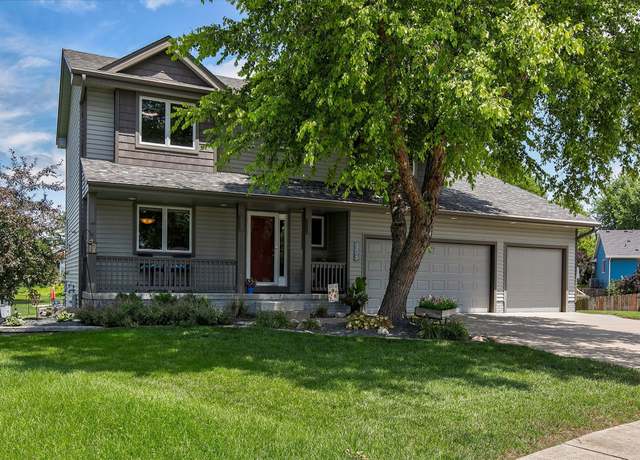 Property at 306 Crossing Ct NW, Bondurant, IA 50035, 4 beds, 3.5 baths