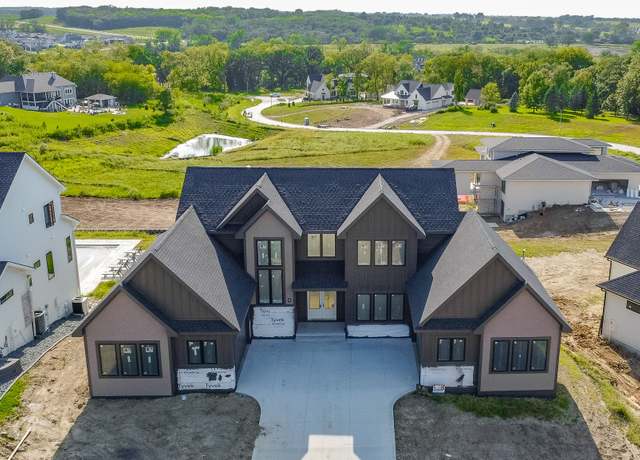 Property at 749 S 95th St, West Des Moines, IA 50266, 6 beds, 5.5 baths