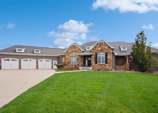 Property at 2492 55th St, Vinton, IA 52349, 5 beds, 5.5 baths
