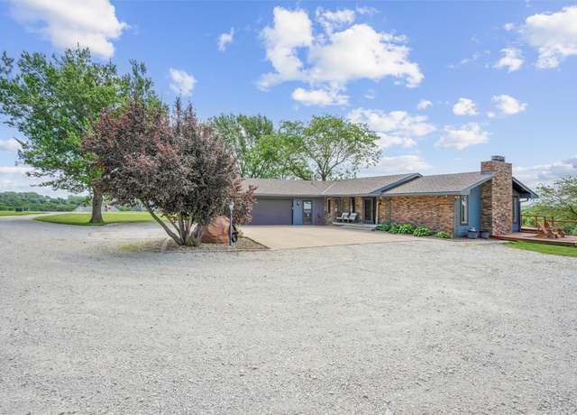 Property at 33065 W Trail Ridge Cir, Adel, IA 50003, 4 beds, 3 baths