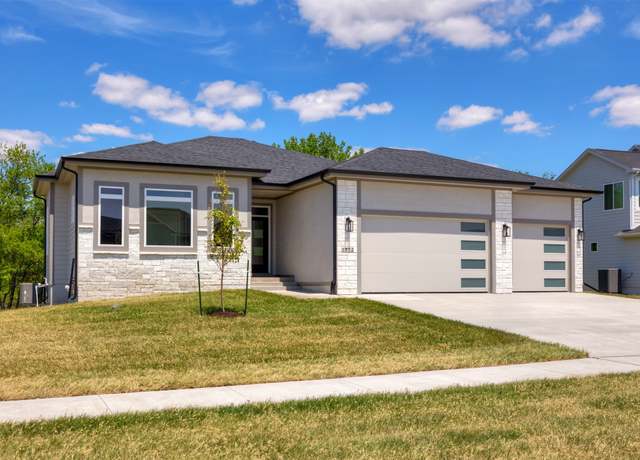 Property at 3512 NE 12th St, Ankeny, IA 50021, 5 beds, 3.5 baths