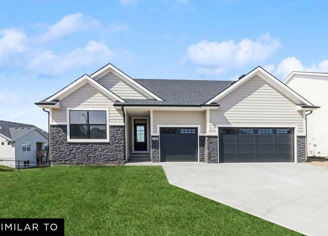 Property at 2740 SE Florence Dr, Waukee, IA 50263, 3 beds, 2 baths