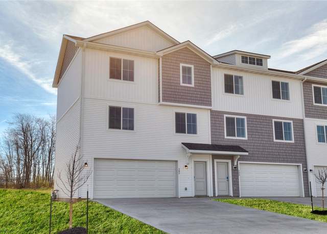 Property at 197 NE 56th St, Pleasant Hill, IA 50327, 2 beds, 2.5 baths