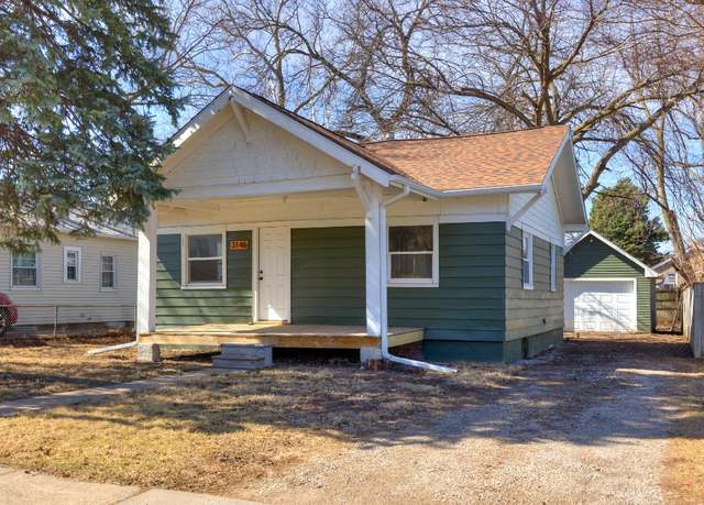 Property at 3146 SW 12th Pl, Des Moines, IA 50315, 2 beds, 1 bath
