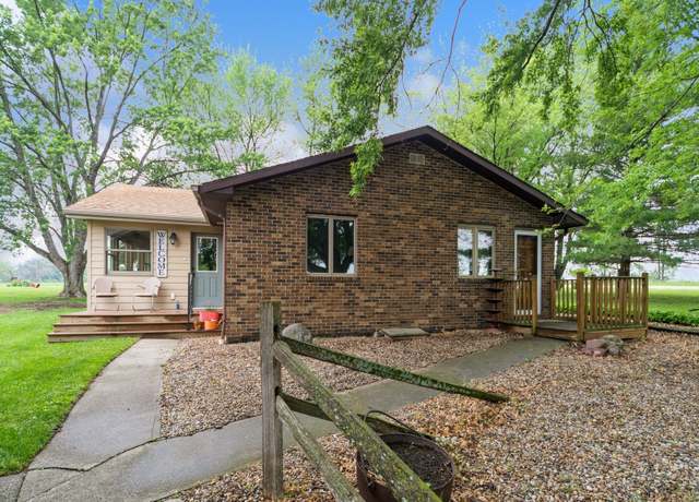 Property at 18990 365th St, Earlham, IA 50072, 3 beds, 2 baths