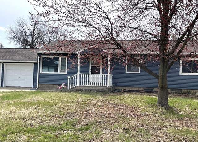 Property at 320 1st Ave, Grinnell, IA 50112, 3 beds, 2 baths
