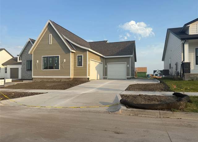 Property at 307 SW 17th St, Ankeny, IA 50023, 4 beds, 3 baths