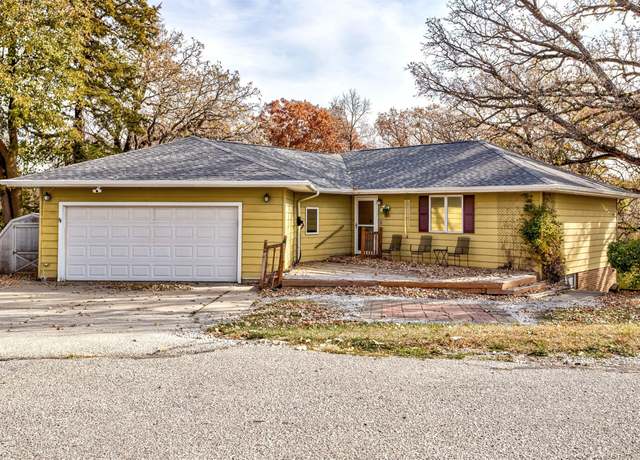 Property at 5524 N Dakota Ave, Ames, IA 50014, 3 beds, 2.5 baths
