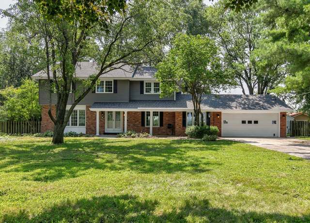 Property at 6116 SW Mckinley Ave, Des Moines, IA 50321, 4 beds, 2.5 baths