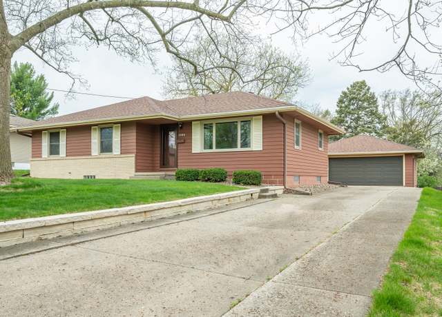 Property at 3908 75th St, Urbandale, IA 50322, 3 beds, 1.5 baths