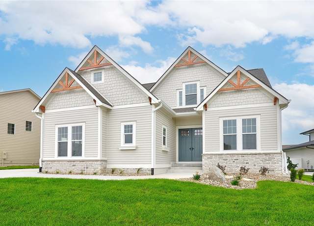 Property at 1215 SW Des Moines St, Ankeny, IA 50023, 6 beds, 4 baths