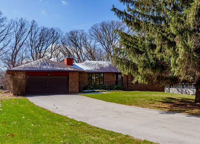 Property at 446 Rookwood Dr, Ames, IA 50010, 3 beds, 3 baths
