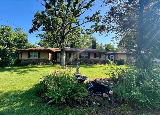 Property at 7055 G24 Hwy, Indianola, IA 50125, 3 beds, 2 baths