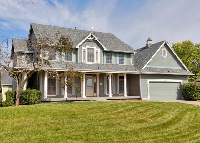 Property at 718 NE Brook Haven Dr, Ankeny, IA 50021, 5 beds, 3.5 baths
