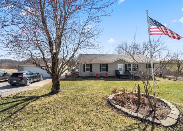 Property at 1670 Lucas Dr, Knoxville, IA 50138, 3 beds, 3 baths