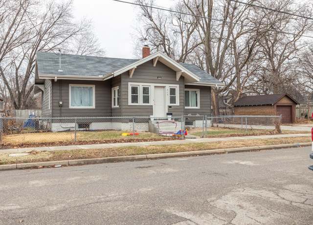 Property at 317 E 23rd St, Des Moines, IA 50317, 3 beds, 1 bath