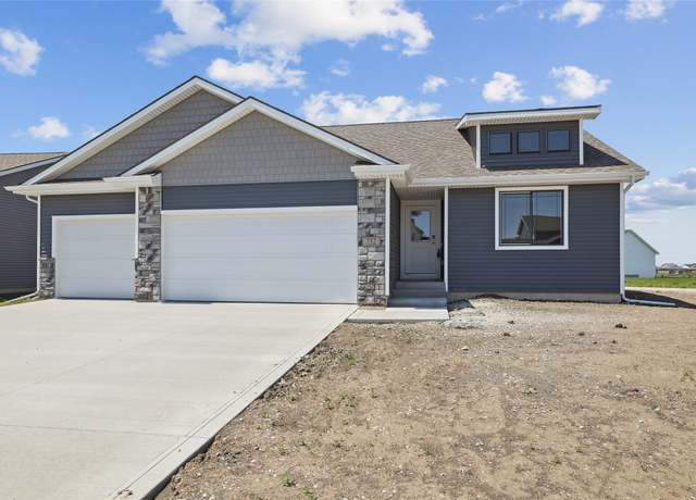 Property at 732 NE Deerfield Dr, Ankeny, IA 50021, 3 beds, 2 baths