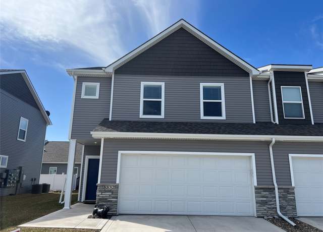 Property at 3332 NW Stratford Ln, Ankeny, IA 50023, 3 beds, 2.5 baths
