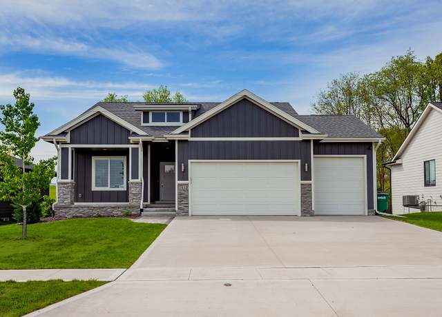 Property at 1512 Marina Cove Dr, Polk City, IA 50226, 5 beds, 3 baths
