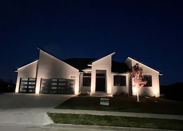 Property at 18176 Alderleaf Dr, Clive, IA 50325, 5 beds, 5 baths