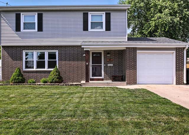 Property at 3832 Richmond Ave, Des Moines, IA 50317, 4 beds, 1.5 baths