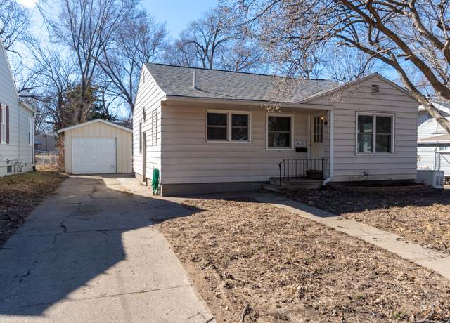 Property at 4112 4th St, Des Moines, IA 50313, 4 beds, 1 bath