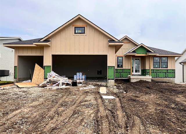 Property at 18048 Tanglewood Dr, Clive, IA 50325, 5 beds, 3 baths