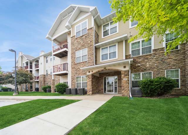 Property at 1331 SE University Ave #212, Waukee, IA 50263, 2 beds, 2 baths