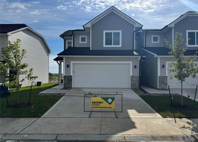 Property at 6953 Poppy Ct, Johnston, IA 50131, 3 beds, 2.5 baths
