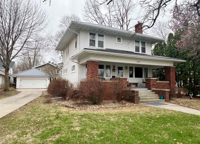Property at 1007 S 5th Ave W, Newton, IA 50208, 4 beds, 1.5 baths