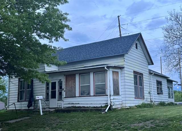 Property at 313 N Walnut St, Creston, IA 50801, 2 beds, 1 bath