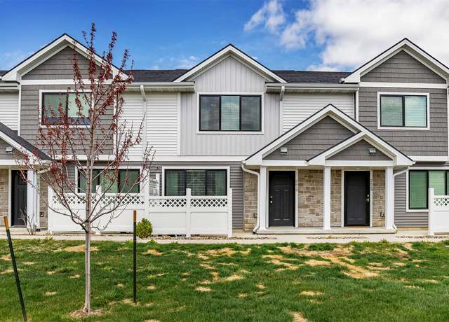 Property at 2619 SE Osier Ave, West Des Moines, IA 50265, 3 beds, 2.5 baths