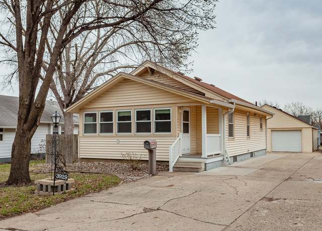 Property at 3929 3rd St, Des Moines, IA 50313, 2 beds, 1 bath
