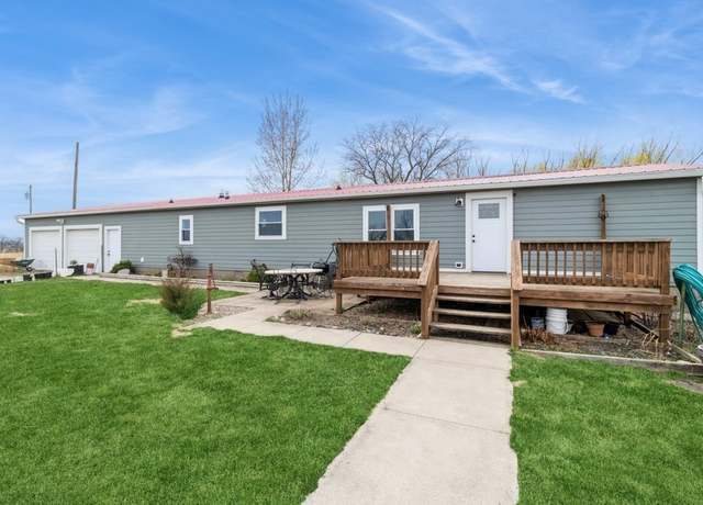 Property at 925 208th St, Ogden, IA 50212, 3 beds, 2 baths