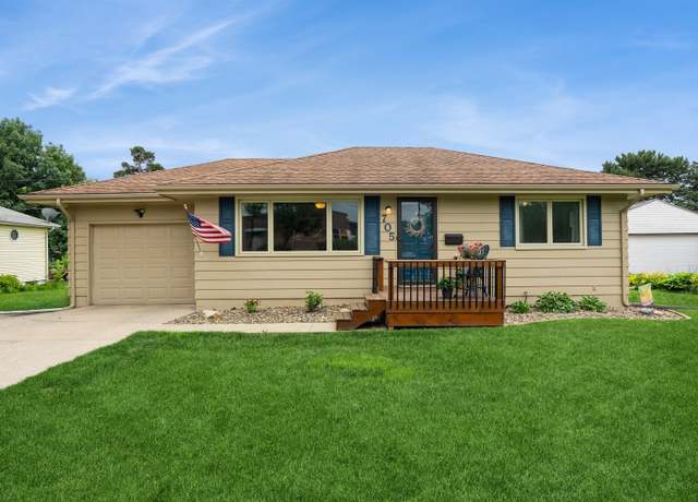 Property at 705 SE 3rd St, Ankeny, IA 50021, 2 beds, 1 bath