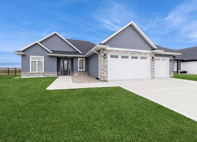 Property at 5904 Mcfarland Ave, Ames, IA 50010, 3 beds, 2 baths