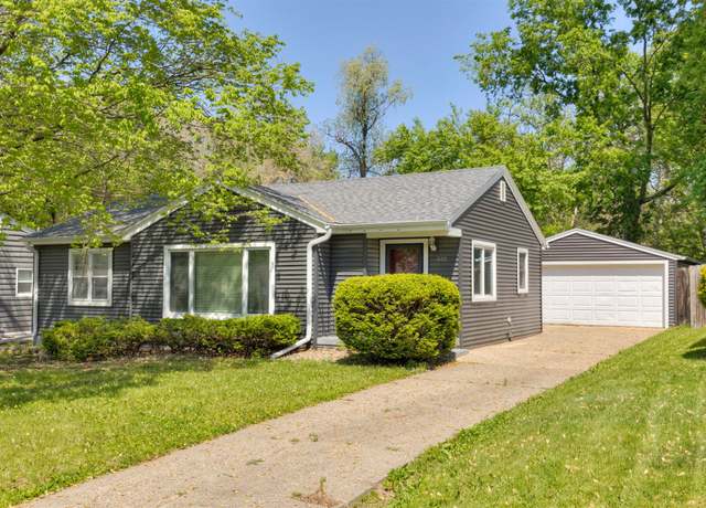 Property at 6411 School St, Windsor Heights, IA 50324, 3 beds, 1 bath