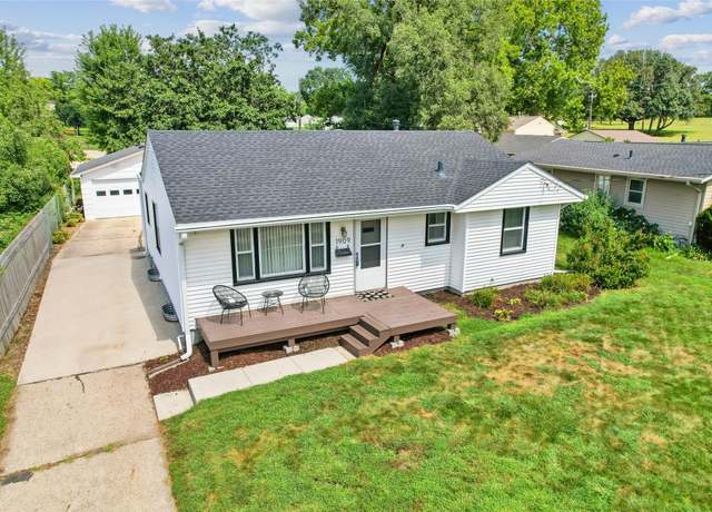 Property at 1909 Prospect Ave, West Des Moines, IA 50265, 3 beds, 1 bath